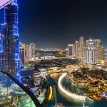 Burj Khalifa Views 4Br Luxe Stay With Stunning Fountain Show