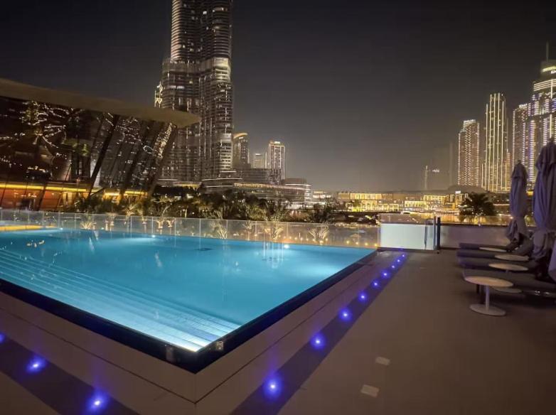 Burj Khalifa Views 4br Luxe With Stunning Fountain Show Apartment