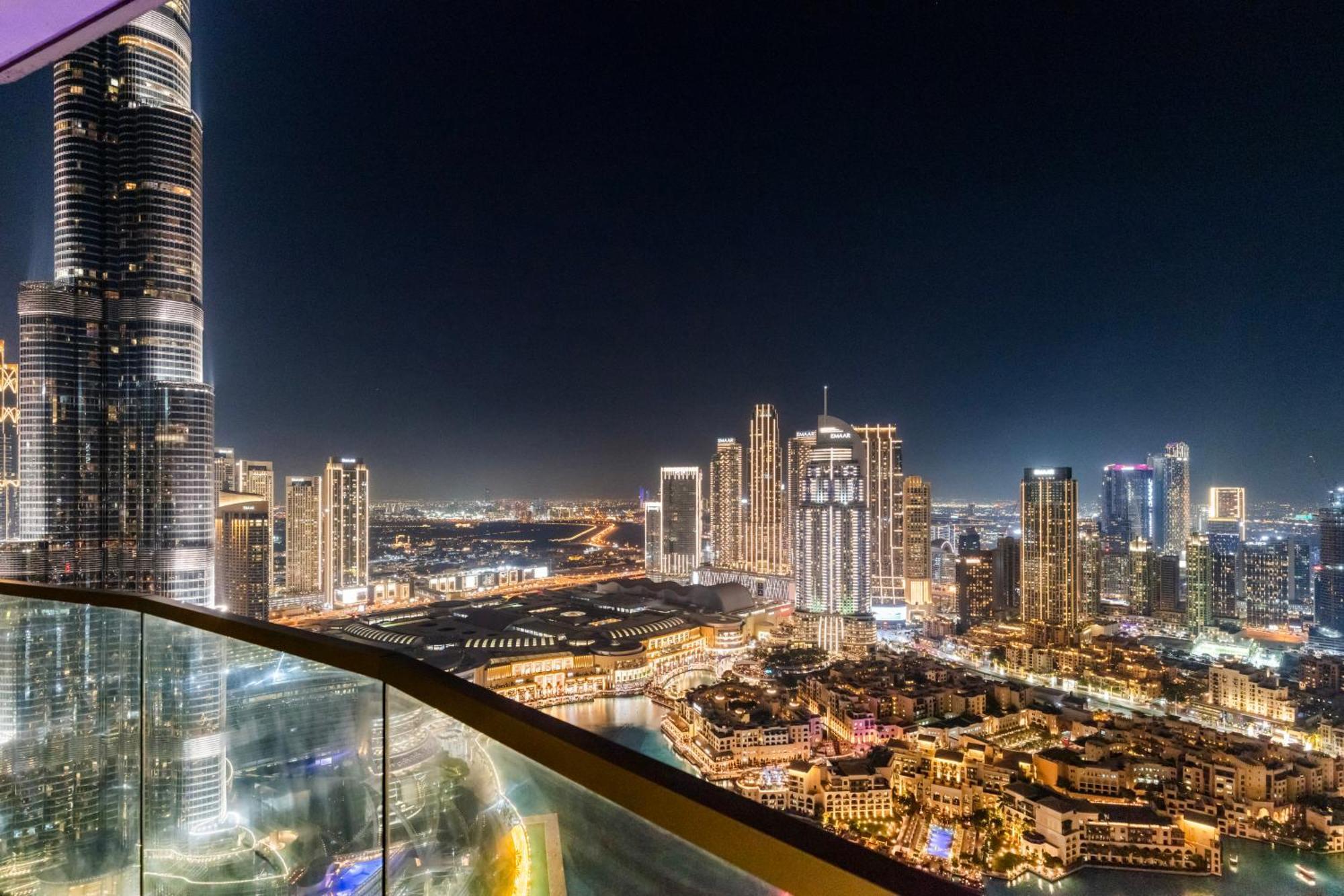 Burj Khalifa Views 4br Luxe With Stunning Fountain Show