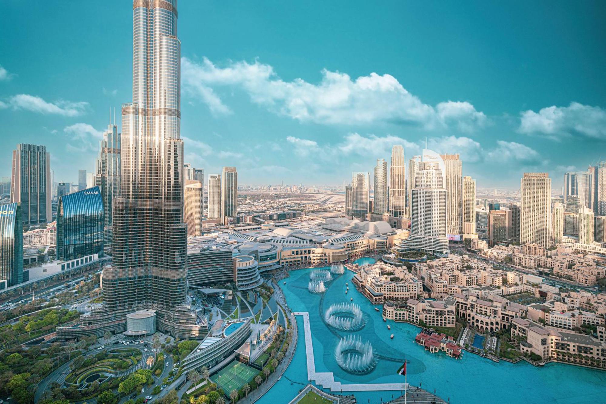 Burj Khalifa Views 4br Luxe With Stunning Fountain Show *