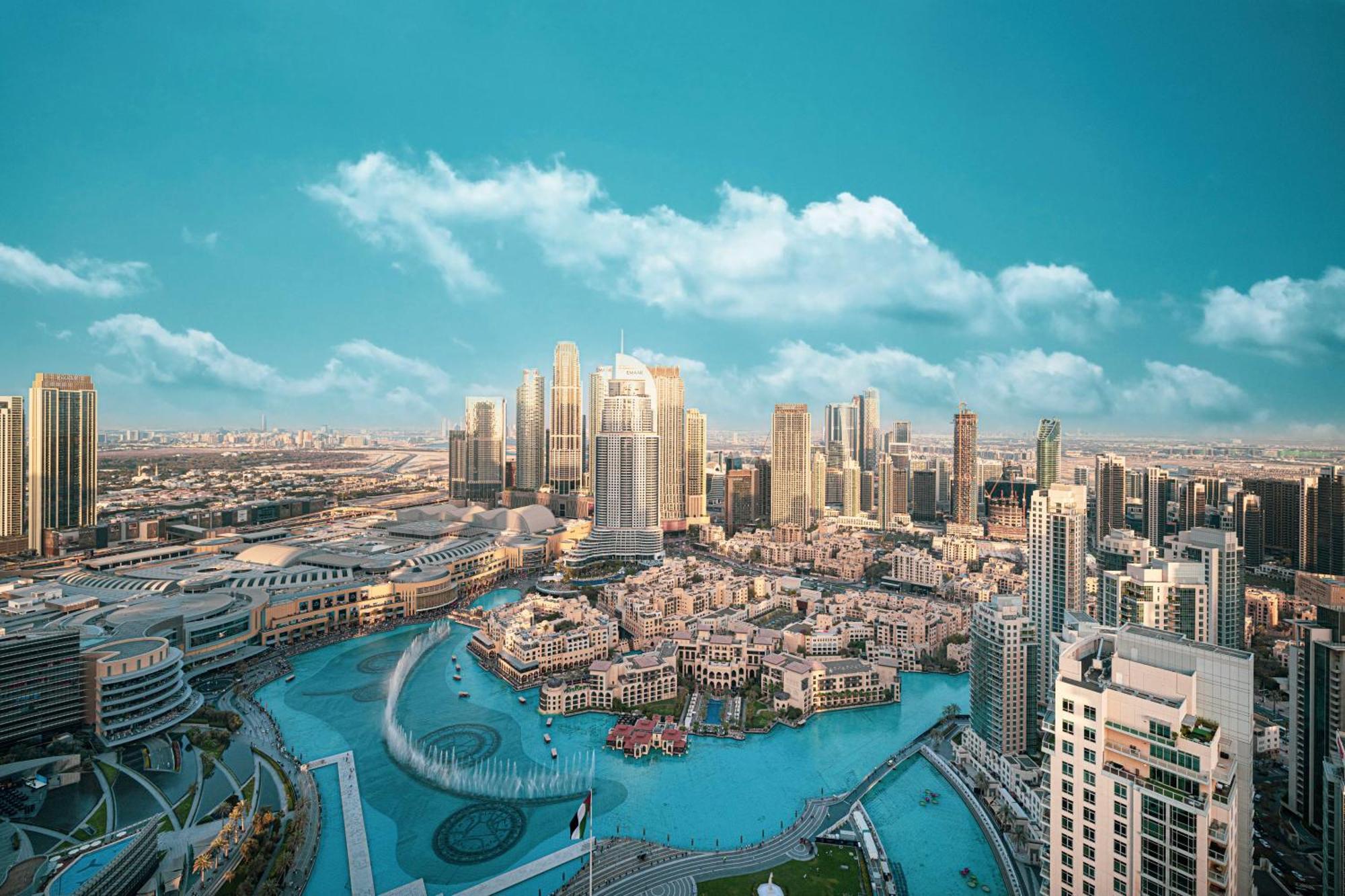 Burj Khalifa Views 4br Luxe With Stunning Fountain Show Dubai