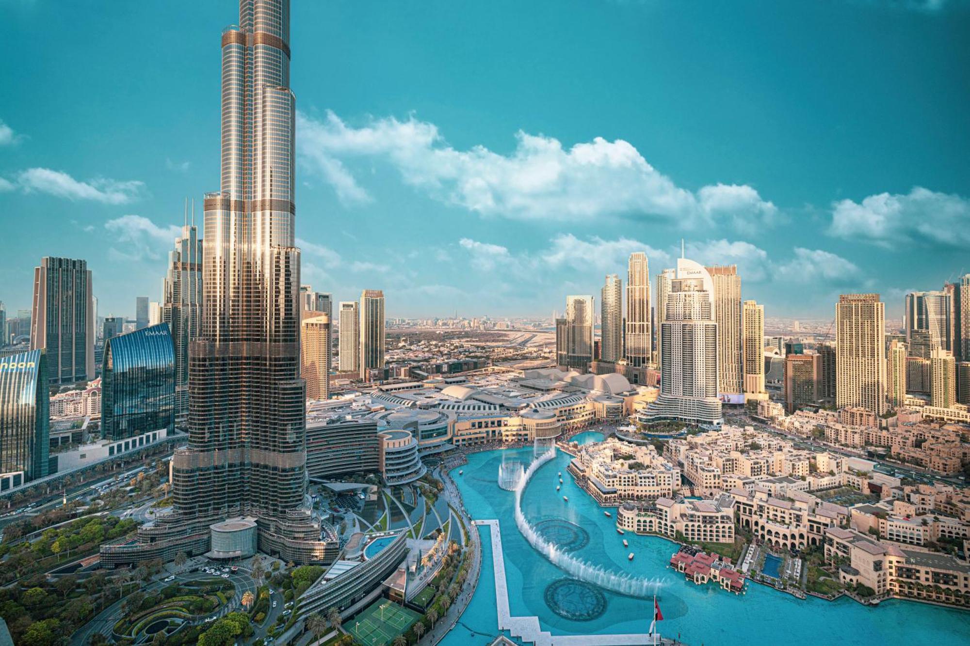 Burj Khalifa Views 4br Luxe With Stunning Fountain Show Apartment