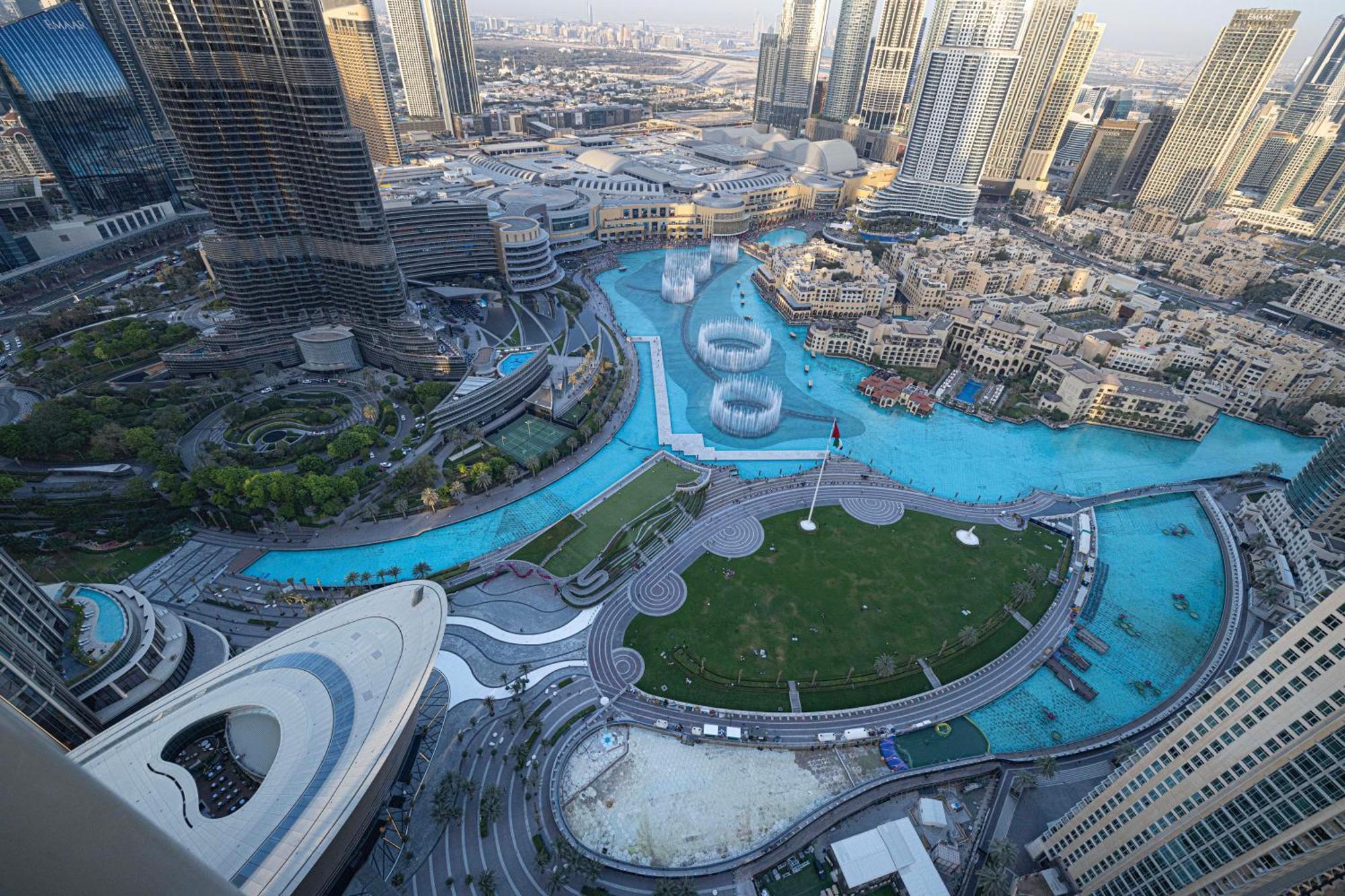 Burj Khalifa Views 4br Luxe With Stunning Fountain Show *